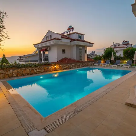 Golden Heights 15 Вилла *