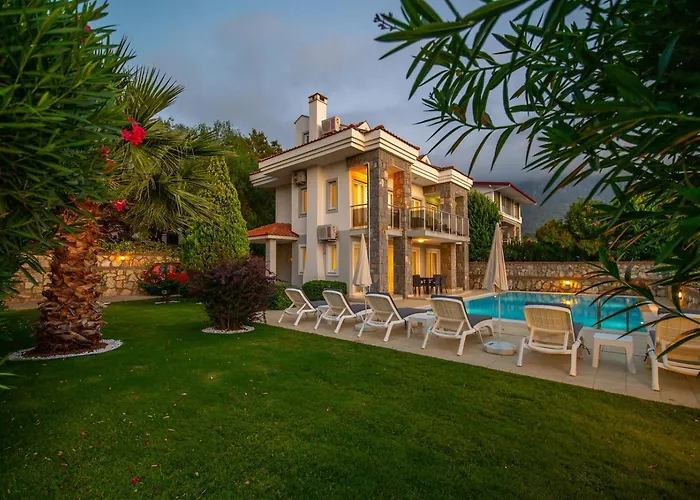 Вилла Golden Heights 15 *