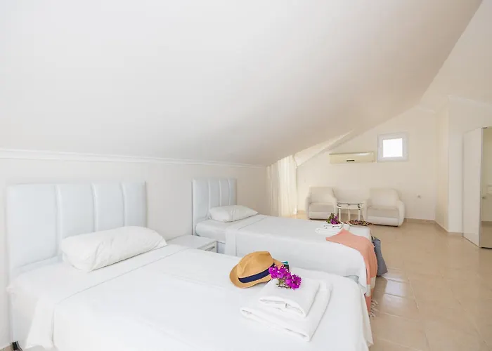 Golden Heights 15 Vilă