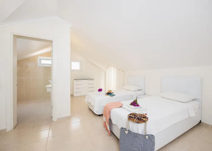 Golden Heights 15 Vilă *