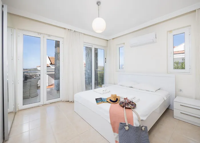 Golden Heights 15 Vilă *