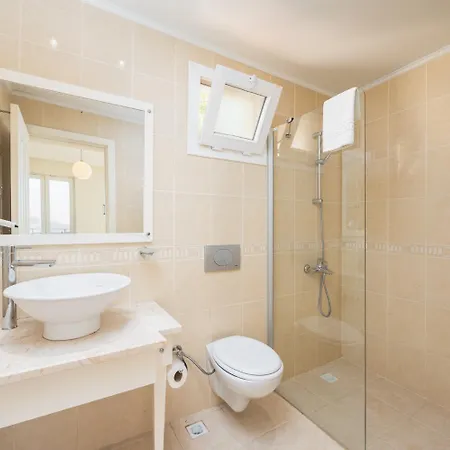 Golden Heights 15 * 올루데니스